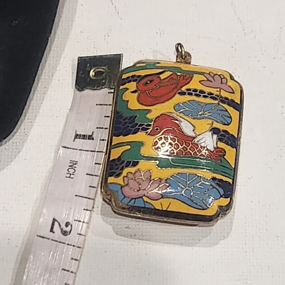 Vintage Cloisonne Locket Pendant Mandarin Duck Lotus Yellow Gold Tone - Picture 11 of 13